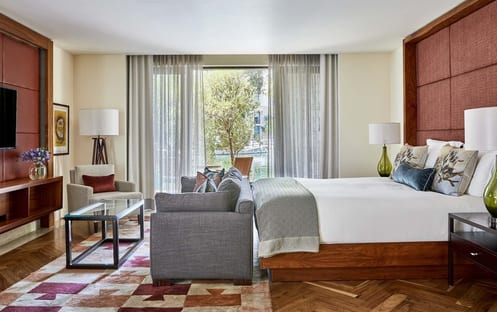 Island Superior Room